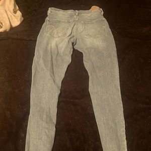 These skinny jean signature Levi stratuss have only been worn 3 times